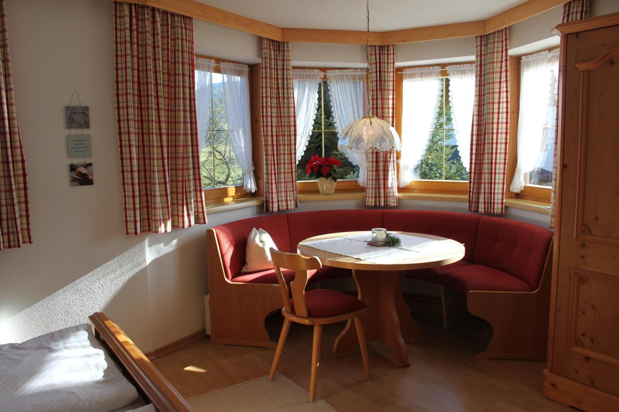 Villa Hüttschmiedhof Kössen Zimmer foto
